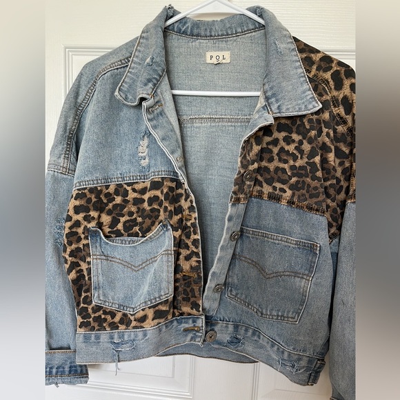 POL DENIM DISTRESSED JACKET | SIZE SMALL | VICI ANIMAL RELAXED FIT LEOPARD PRINT - Picture 3 of 6